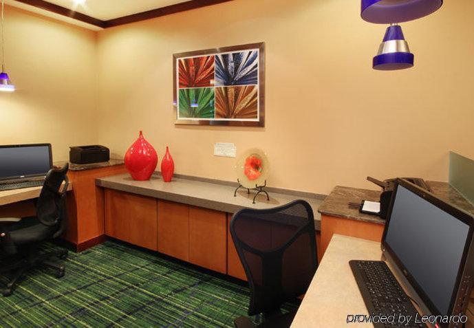 Fairfield Inn & Suites Woodbridge Авенел Удобства фото